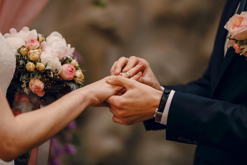 Cómo organizar una boda con música legal y sin complicaciones