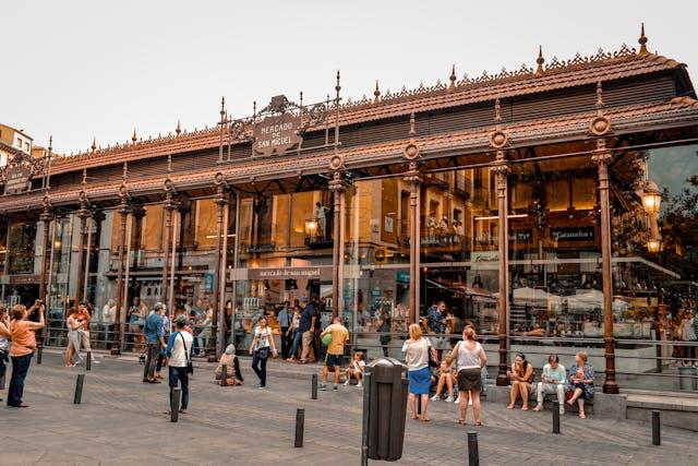 Los mercados de Madrid donde realmente se come bien