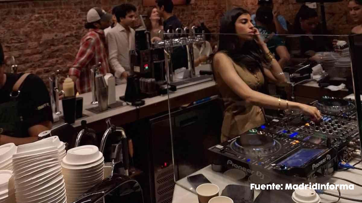 Por qué las mini-fiestas en cafés son el futuro del ocio madrileño