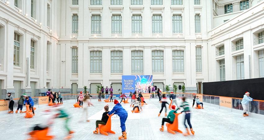 Patinar en Madrid esta Navidad: guía de las mejores pistas de hielo